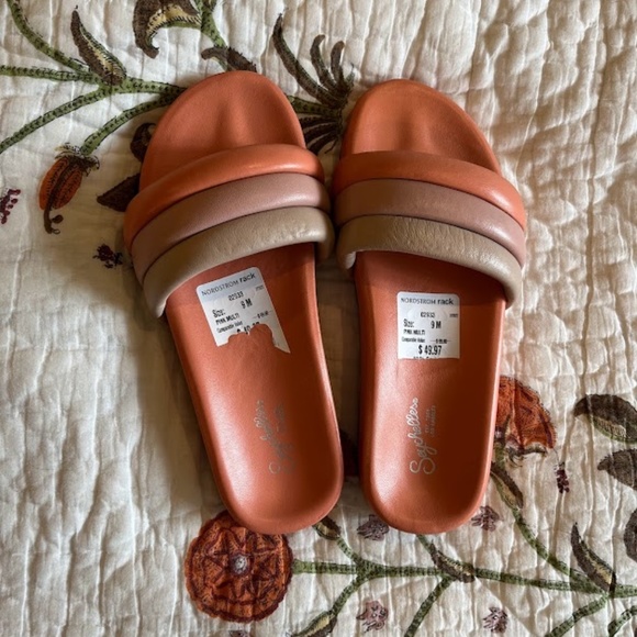 Seychelles Coral and Cream Slide Sandals - Picture 3 of 7